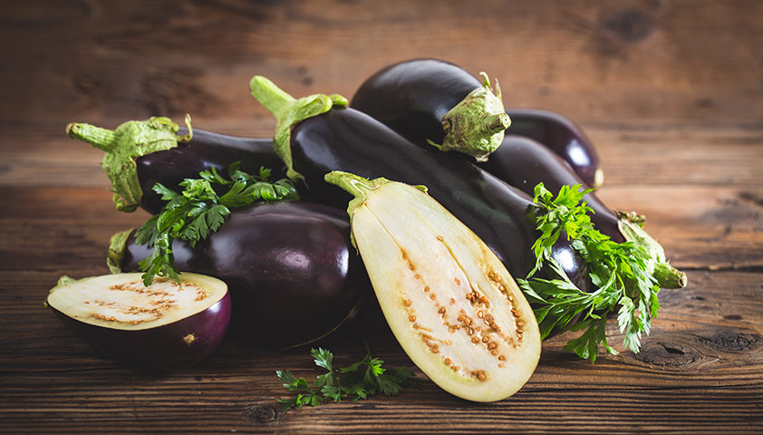 Можно ли есть сырой баклажан