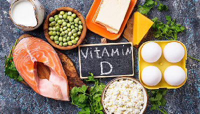 Усваивать кальций, необходимый для прочности костей, помогает витамин D