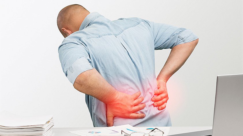 Мышечный спазм в спине: как снять, симптомы и лечение