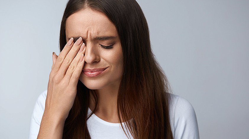Почему правый глаз дергается: причины и способы устранения дискомфорта - Советы для здоровья глаз