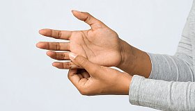 Онемение пальцев на руках