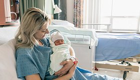 «Коробка Собянина»: подарок для новорождённых в Москве